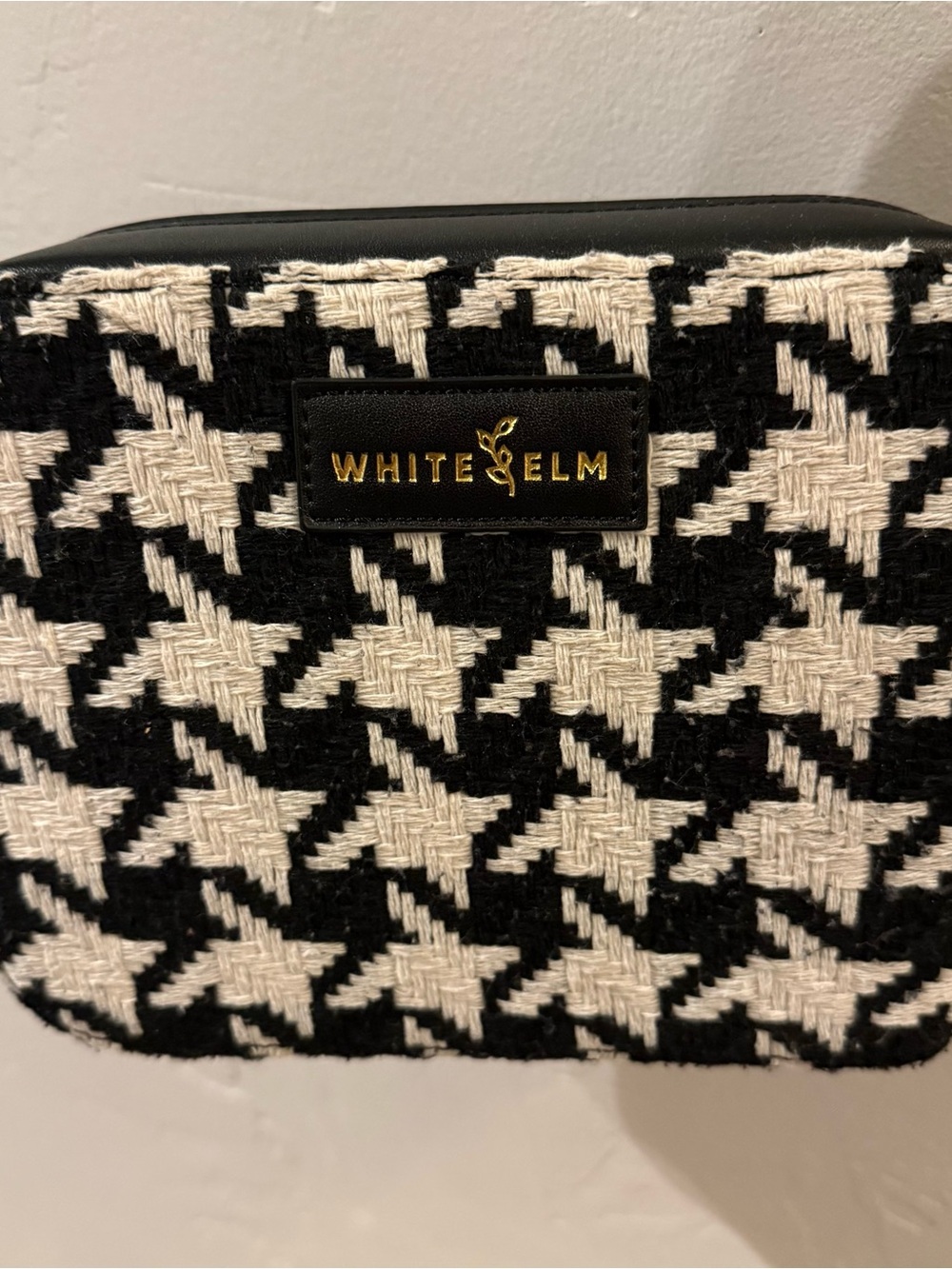White Elm Bexley Crossbody Houndstooth Print Bag Black White Purse Retired Color
